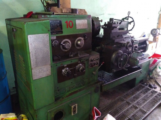ขายเครื่องกลึง5ฟุตมีริเนี่ยลูกบิดกลึงเกลียวได้ทุกชนิดครับ