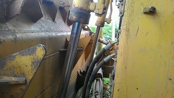 รถแทรคเตอร์ CAT D7 H