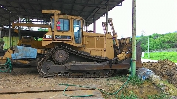 รถแทรคเตอร์ CAT D7 H