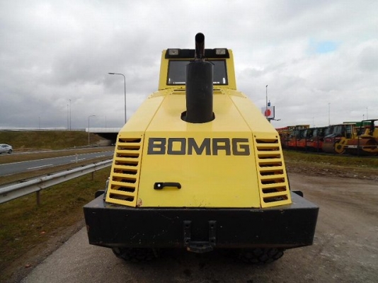 รถบดถนน 20 ตัน BOMAG BW219DH-3