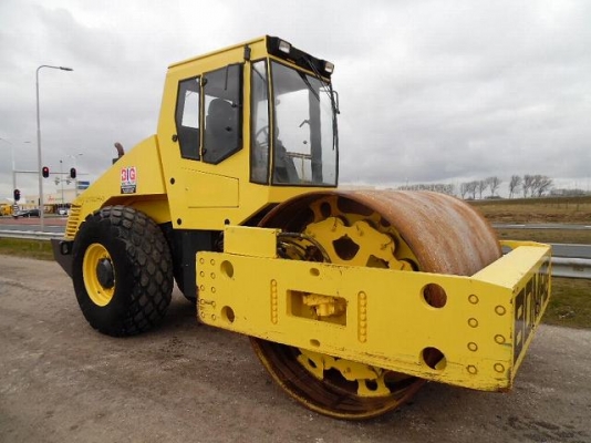 รถบดถนน 20 ตัน BOMAG BW219DH-3
