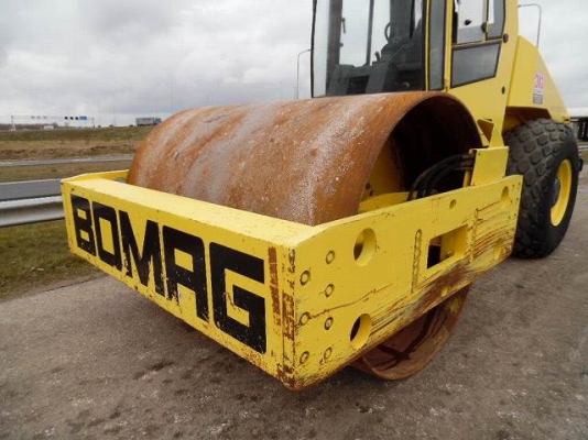 รถบดถนน 20 ตัน BOMAG BW219DH-3