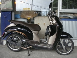scoopyi ล้อแม็ก 20000 บาท