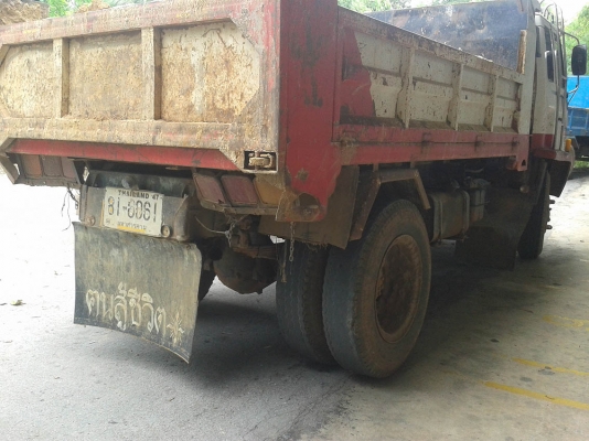 ขาย 6 ล้อดั้ม isuzu rocky