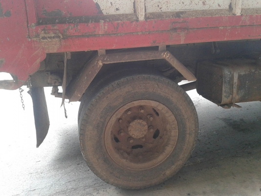 ขาย 6 ล้อดั้ม isuzu rocky