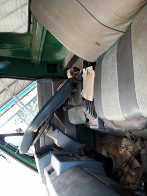 ขายรถบรรทุก 6 ล้อดัมพ์ ISUZU NPR 115 แรงม้ารถห้างแท้ เกียร์สั้น กระบะยาว ราคา 350000