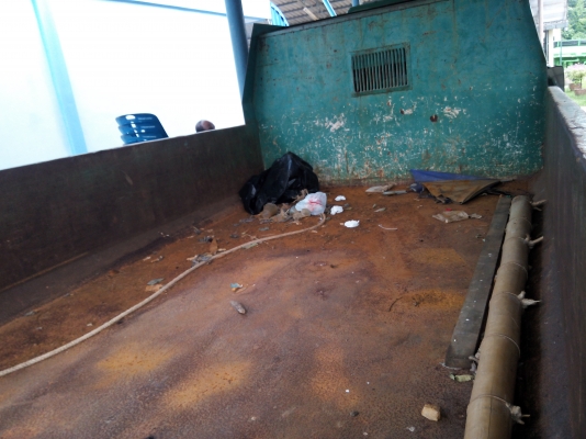 ขายรถบรรทุก 6 ล้อดัมพ์ ISUZU NPR 115 แรงม้ารถห้างแท้ เกียร์สั้น กระบะยาว ราคา 350000