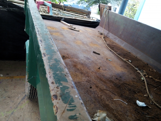 ขายรถบรรทุก 6 ล้อดัมพ์ ISUZU NPR 115 แรงม้ารถห้างแท้ เกียร์สั้น กระบะยาว ราคา 350000