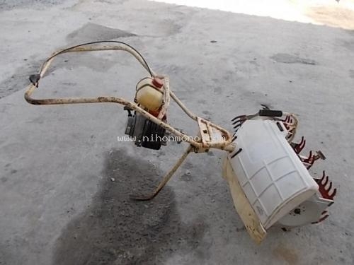 NEW!!!เครื่องกำจัดวัชพืชในร่องข้าว  MARUYAMA  MKC-304 รหัสสินค้า : 80803120 Line ID: nihonmono หรือเพิ่มเติมไดที่ www.nihonmono.com