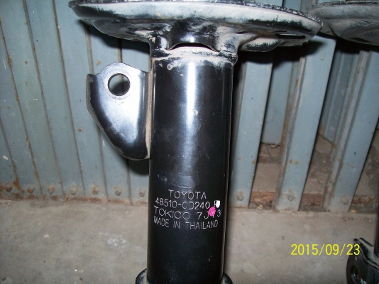 โช๊คอัพหน้า Vios แท้ คุณภาพสูง คู่ละ 1300 บาท