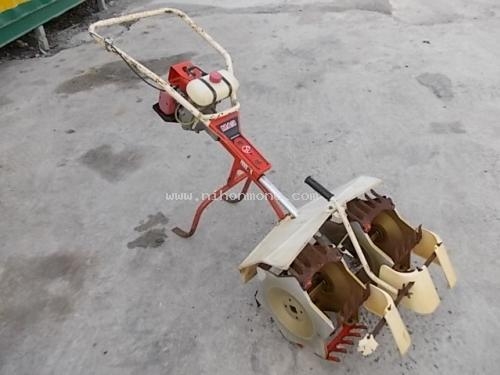 NEW!!!เครื่องกำจัดวัชพืชในร่องข้าว  MARUYAMA   MA3 รหัสสินค้า : 80803125  Line ID: nihonmono หรือเพิ่มเติมไดที่ www.nihonmono.com