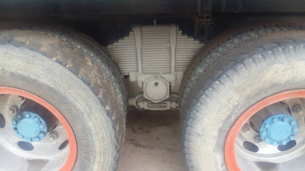 รถสิบล้อดั้ม 2 เพลา isuzu เครื่อง EH700 ช่วงล่าง ซูโม่ 227 เบรกจิฟฟี่ พวงมาลัยเพลาเวอร์ ภาษีไม่ขาด เอกสารครบ