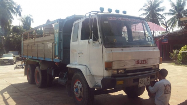 รถสิบล้อดั้ม 2 เพลา isuzu เครื่อง EH700 ช่วงล่าง ซูโม่ 227 เบรกจิฟฟี่ พวงมาลัยเพลาเวอร์ ภาษีไม่ขาด เอกสารครบ