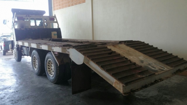 รถฮีโน่ 10 ล้อ ท้ายลาด KT725 /  168 แรงม้า.   สนใจติดต่อ  081 - 6079515