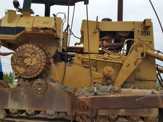 ขายด่่วน ขายอะใหล่CAT D5H ตัดขายอะใหล่นะครับ