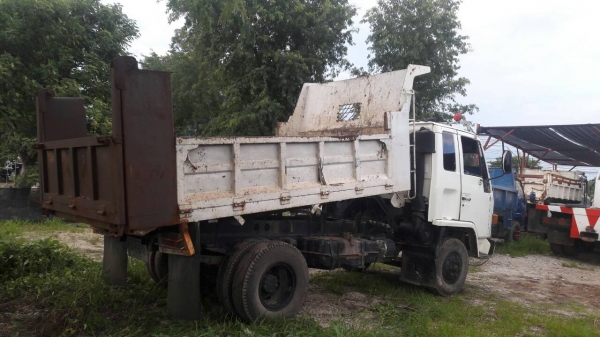 ขายแล้ว (ลูกค้ารับรถกลับสกลเรียบร้อยแล้)อีซูซุ FRR175ดั้ม5คิว แอร์ เวอร์ ยาง8.25 สภาพดีสวยบางเดิมพร้อมใช้ ทะเบียนพร้อมโอน ขายแล้ว (ลูกค้ารับรถกลับสกลเรียบร้อยแล้)อีซูซุ FRR175ดั้ม5คิว แอร์ เวอร์ ยาง8.25 สภาพดีสวยบางเดิมพร้อมใช้ ทะเบียนพร้อมโอน