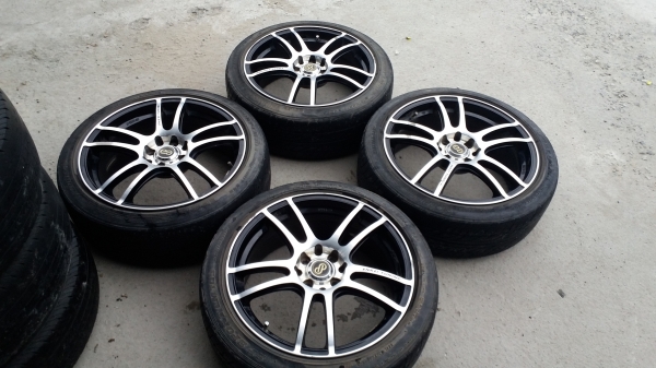 ล้อขอบ17 4รู100  4รู114 พร้อมยางชุดละ5500