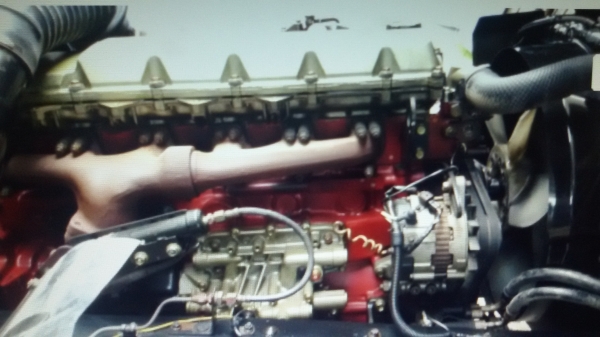 ขายรถ 6 ล้อใหญ่ HINO สิงไฮเทคFF1J สภาพสวยเดิม  เครื่องดี คัชชีสวย ยาว 7.20   รถห้างแท้  พร้อมใช้งานเลยครับ ม