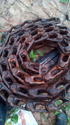 โซ่ ดี2   47  ข้อ   cuts   มีเส้นเดีย   ราคา 3800  บาท