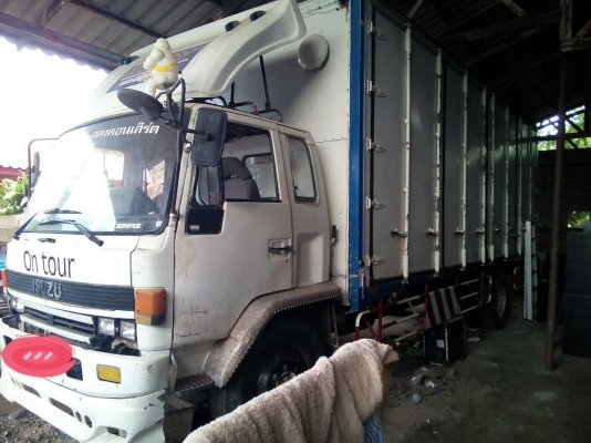 ร๊อกกี้