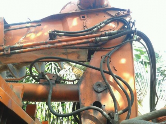 ขายรถ6ล้อติดเครนเจาะเสาไฟฟ้า TADANO 4.5ตันเจาะหลุม12นิ้วได้ครับ รถพร้อมใช้งานครับ