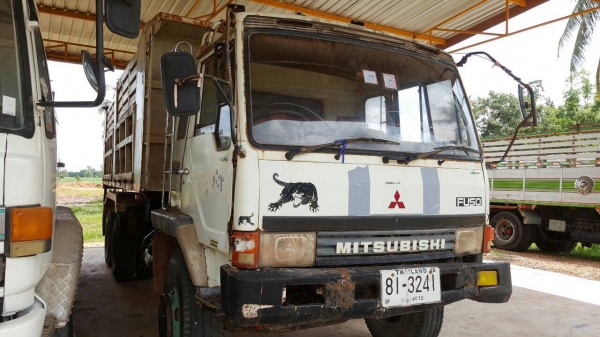 ขาย 10 ล้อดั้ม ไอ้หลง FN527M-TD4992 เครื่อง 6D16 195 แรงม้า เกียร์ 10 สปีด คัสซีสวยตลอดเส้น เบรคใหญ่ เพลาบุ๋ม ทะเบียนพร้อมโอน