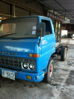ขายรถบรรทุก 4 ล้อ Toyota