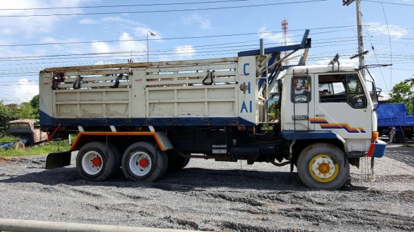 ขาย 10 ล้อดั้ม ไอ้หลง FN527M-A เครื่องเดิม 6D16 195 แรงม้า เกียร์ 10 สปีด คัสซีสวยตลอดเส้น ยางดี ทะเบียนพร้อมโอน