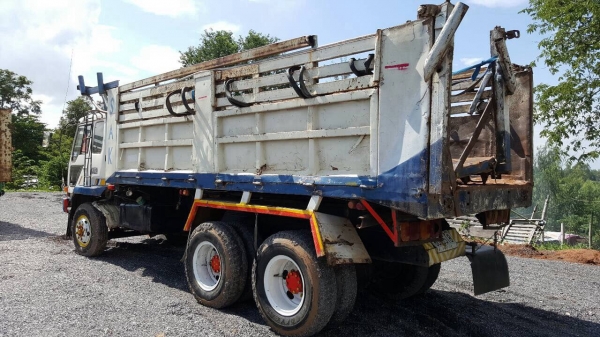 ขาย 10 ล้อดั้ม ไอ้หลง FN527M-A เครื่องเดิม 6D16 195 แรงม้า เกียร์ 10 สปีด คัสซีสวยตลอดเส้น ยางดี ทะเบียนพร้อมโอน