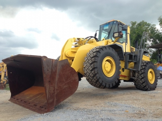KOMATSU WA400-3E นำเข้าจากญี่ปุ่น 090-986-2521 อ๊อบ KOMATSU WA400-3E นำเข้าจากญี่ปุ่น 090-986-2521 อ๊อบ