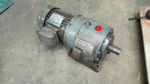 Sale>> มอเตอร์เกียร์ TECO 1 HP. อัตราทด 1:30 ของใหม่เก่าเก็บ โทร 089-2499-123 นครปฐม