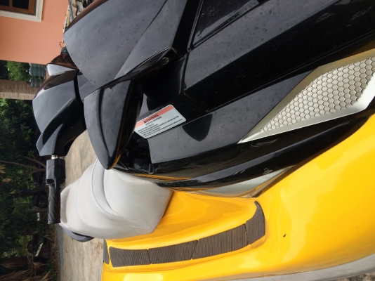 ขายเจ็ตสกี 3 ที่นั่ง 1100 cc 4 จังหวะ 125,000-