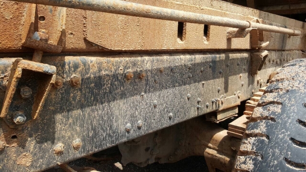 ขาย 10 ล้อดั้ม ไอ้หลง MMTFN627PNC ปี 52 เครื่องเดิม 260 แรงม้า เกียร์เดิม คัสซีสวย หัวเก๋งต้องเก็บหน่อย ทะเบียนพร้อมโอนครับ