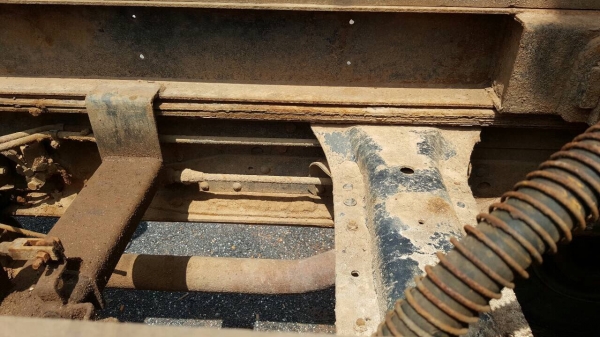 ขาย 10 ล้อดั้ม ไอ้หลง MMTFN627PNC ปี 52 เครื่องเดิม 260 แรงม้า เกียร์เดิม คัสซีสวย หัวเก๋งต้องเก็บหน่อย ทะเบียนพร้อมโอนครับ