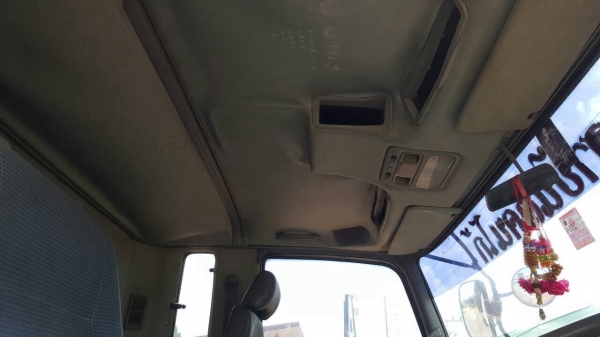 ขาย 10 ล้อดั้ม ไอ้หลง MMTFN627PNC ปี 52 เครื่องเดิม 260 แรงม้า เกียร์เดิม คัสซีสวย หัวเก๋งต้องเก็บหน่อย ทะเบียนพร้อมโอนครับ