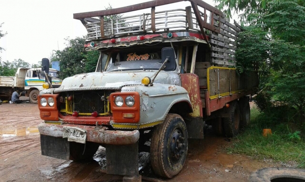 ขาย 10 ล้อหัวยาว 2 เพลา ช่วงล่างใหญ่จัมโบ้ เครื่อง EH700 168 แรงม้า สโลว์เกียร์กลาง พาวเวอร์ คานหน้าใหญ่ ทะเบียนพร้อมโอน ราคาต่อรองได้