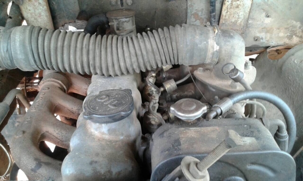 ขาย 10 ล้อหัวยาว 2 เพลา ช่วงล่างใหญ่จัมโบ้ เครื่อง EH700 168 แรงม้า สโลว์เกียร์กลาง พาวเวอร์ คานหน้าใหญ่ ทะเบียนพร้อมโอน ราคาต่อรองได้