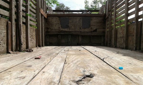 ขาย 10 ล้อหัวยาว 2 เพลา ช่วงล่างใหญ่จัมโบ้ เครื่อง EH700 168 แรงม้า สโลว์เกียร์กลาง พาวเวอร์ คานหน้าใหญ่ ทะเบียนพร้อมโอน ราคาต่อรองได้