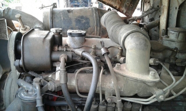 ขาย 10 ล้อหัวยาว 2 เพลา ช่วงล่างใหญ่จัมโบ้ เครื่อง EH700 168 แรงม้า สโลว์เกียร์กลาง พาวเวอร์ คานหน้าใหญ่ ทะเบียนพร้อมโอน ราคาต่อรองได้