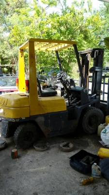 ขาย โฟกลิฟท์น้ำมันนั่งขับ เก่านอก ยี่ห้อ ทีซีเอ็ม รุ่น FD20Z3 2 ตัน เสา 3 เมตร