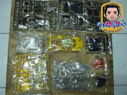 โมเดลรถประกอบ 1/24 Ferrari ยังไม่แกะพลาสติก ราคา 900บาท ส่งEMS+150บาท โมเดลรถประกอบ 1/24 Ferrari ยังไม่แกะพลาสติก ราคา 900บาท ส่งEMS+150บาท