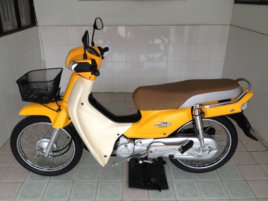 Dream Super Cup โฉมล่าสุด สีใหม่ สต๊าดมือ วิ่ง8000 ปลายปี57 (ของแถม 4 รายการ)