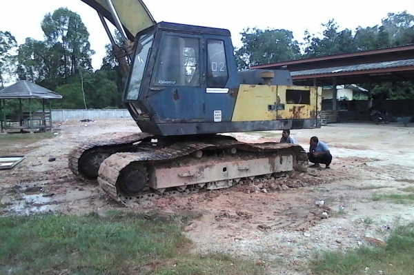 ขายรถแบคโฮ SUMITOMO FJ 2800 คอลโทรลสั้น ราคา 400000