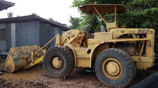 ขายตามสภาพ รถตัก CAT 922 ต่อแขนแล้ว เครื่องพังอย่างเดียวให้ไปซ่อมเองนะครับ