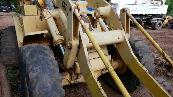 ขายตามสภาพ รถตัก CAT 922 ต่อแขนแล้ว เครื่องพังอย่างเดียวให้ไปซ่อมเองนะครับ