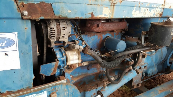 ขายรถไถ FORD 5000 T3 เอกสารสัญญาซื้อขาย อุปกรณ์ผานดันหน้า และผาน 7