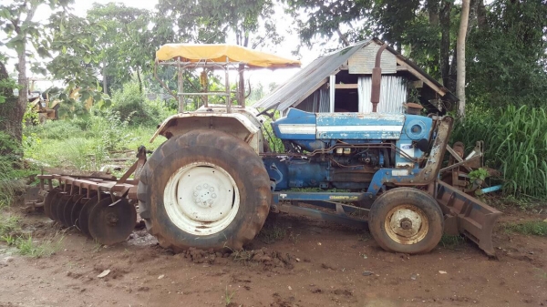 ขายรถไถ FORD 5000 T3 เอกสารสัญญาซื้อขาย อุปกรณ์ผานดันหน้า และผาน 7