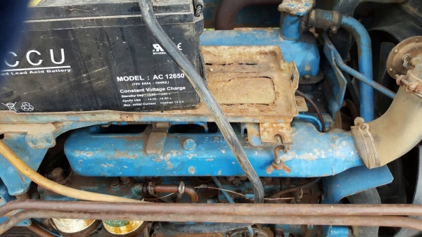 ขายรถไถ FORD 5000 T3 เอกสารสัญญาซื้อขาย อุปกรณ์ผานดันหน้า และผาน 7