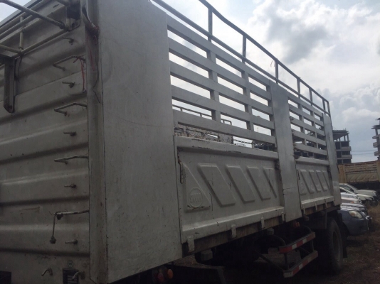 ขายรถ18ล้อรั้ว HINO FM8JNLD เครื่อง 251แรงม้ากับ หางSMM ปี56 สนใจโทร 081-970-1072