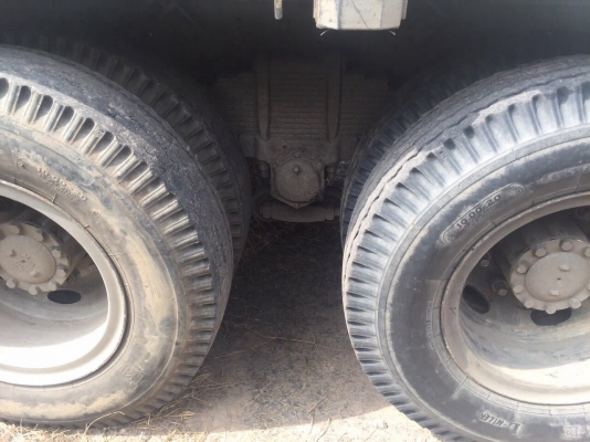 ขายรถ18ล้อรั้ว HINO FM8JNLD เครื่อง 251แรงม้ากับ หางSMM ปี56 สนใจโทร 081-970-1072